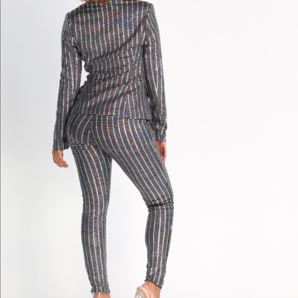 Metallic sequin pants set. - Picture 7 of 8